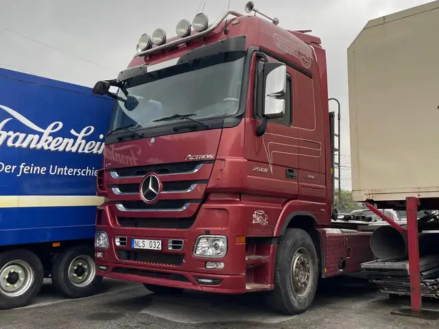 Седельный тягач Mercedes-Benz Actros 2560 V8, 2014