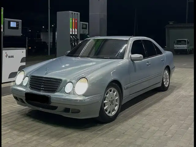 Mercedes-Benz E class, 2000