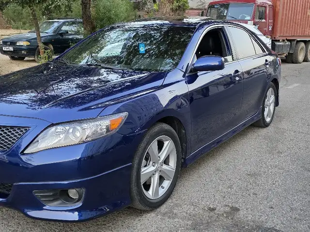 Toyota Camry, 2010