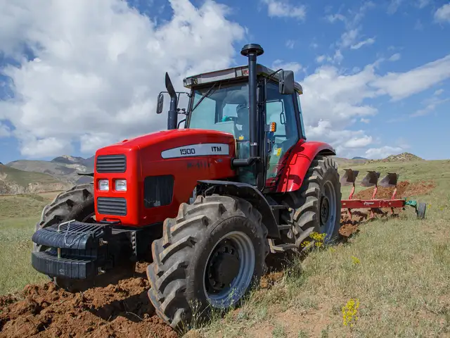 Трактор ITM 1500-4WD