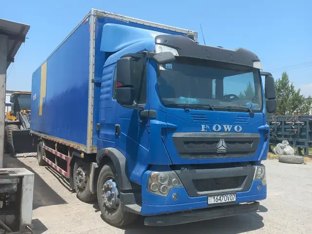 Контейнеровоз Howo, 2019