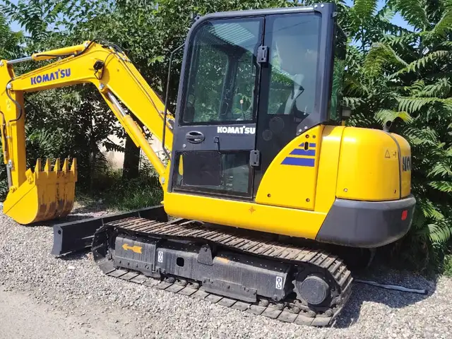 Экскаватор Komatsu pc56 2025