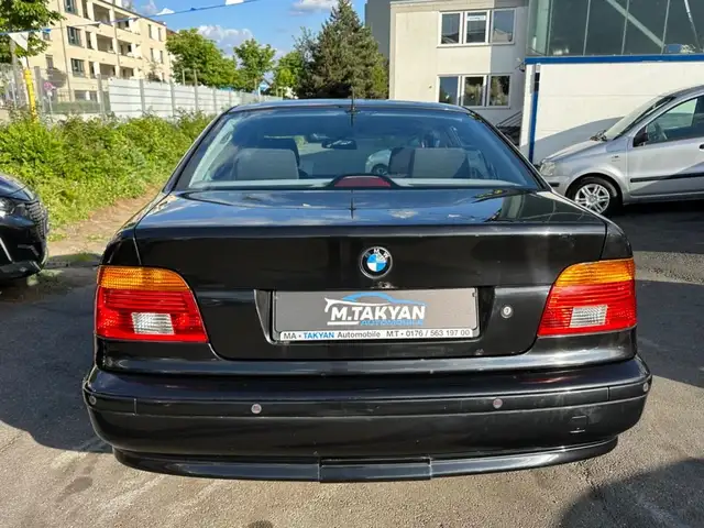 Задний стекло BMW e39